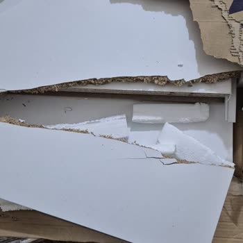 Rabi Mobilya’da Kırık Kapaklı Gardırop Ve Yanıtsız Müşteri Hizmeti