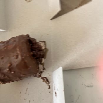 Trendyol Yemek'te Ezilmiş Pasta Ve Çiğ Hamburger: İade Talebim Reddedildi