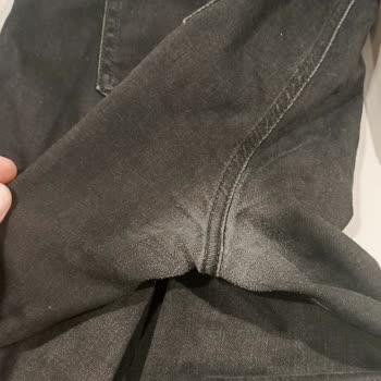 Mavi Pantolon Ağ Bölümünün 1 Ayda Yırtılması Ve Anında Değişim İsteği