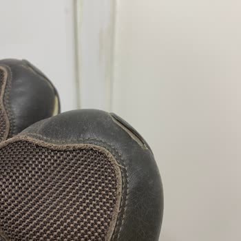 New Balance 565 Ayakkabısının Plastik Parçasının Kısa Sürede Ayrılması Ve Ücret İadesi Talebi