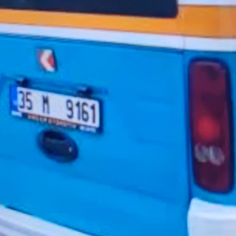 Karsan Otomotiv Şoför 13 Yaşındaki Öğrenciden 10 TL Fazla Ücret Aldı