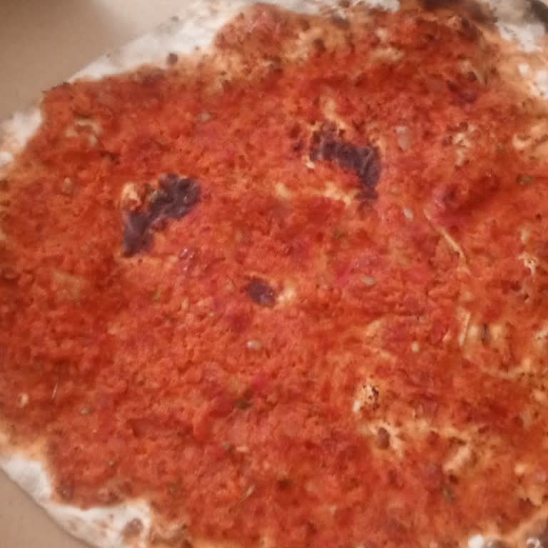 Elle Yoğrulmuş Lahmacun Ve Yarım İade Şikayeti