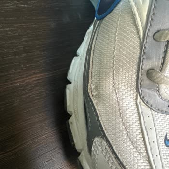 Nike Ayakkabıda Üretim Kusuru Üç Gün Sonra Açılan Kumaş Ve Reddedilen Yanıt