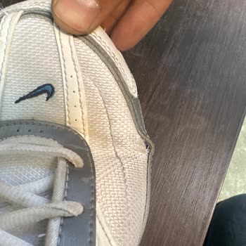 Nike Ayakkabıda Üretim Kusuru Üç Gün Sonra Açılan Kumaş Ve Reddedilen Yanıt