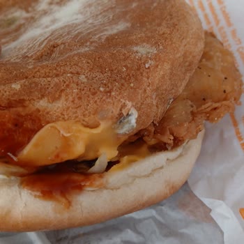 Küflü Ekmeği Olan Burger King Hamburgeri İçin Sağlık Riski Şikayet