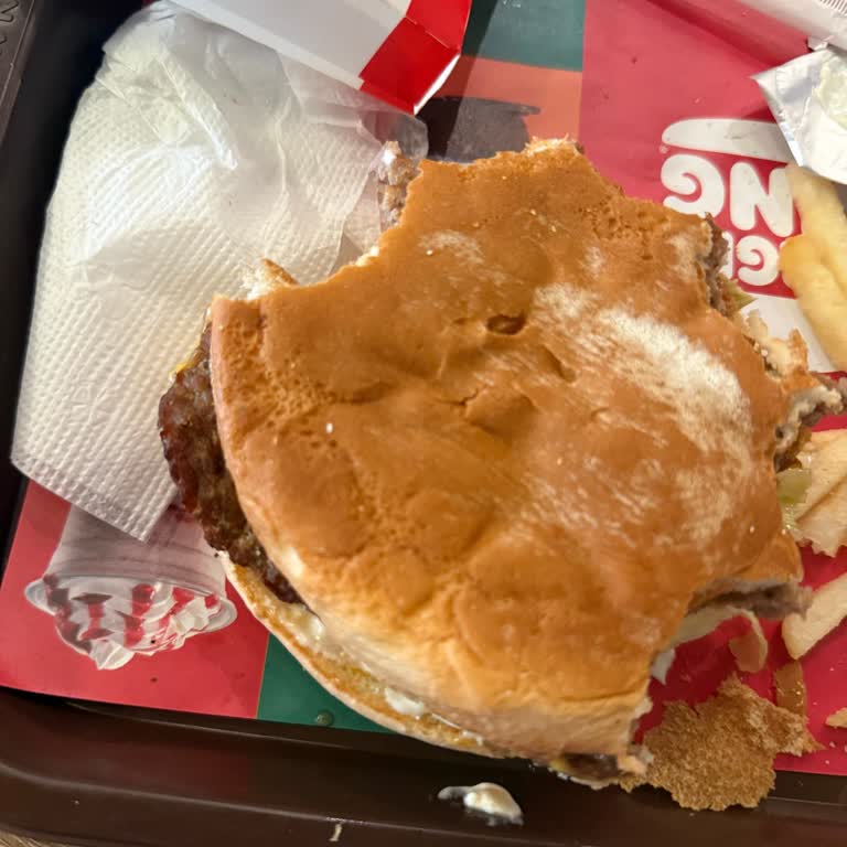Kokmuş Hamburger İade Talebi Ve Sağlık Endişesi
