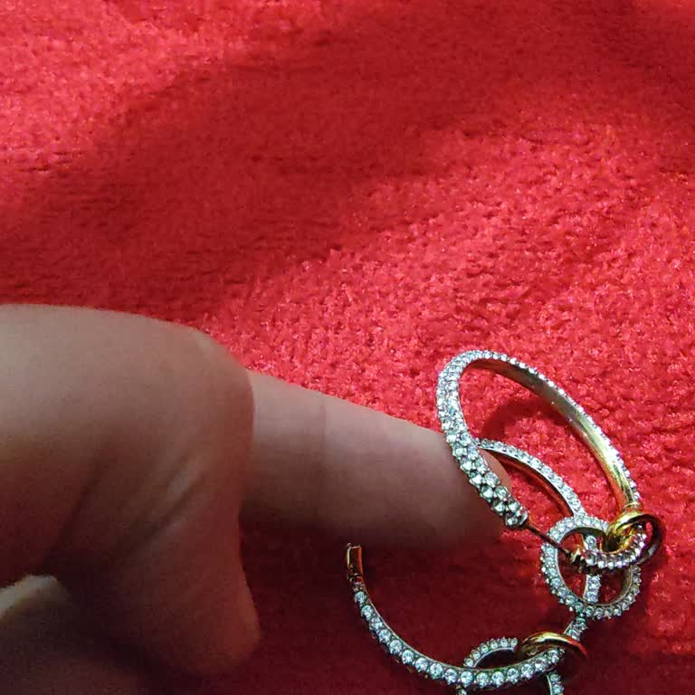 Swarovski Küpe Renk Değişimi Ve Garanti Reddi Beni Hayal Kırıklığına Uğrattı