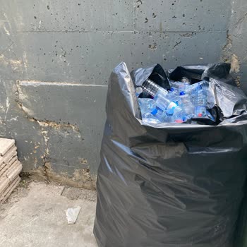 Abidinpaşa’da Geri Dönüşüm Makinesi Eksikliği Vatandaşları Hayal Kırıyor