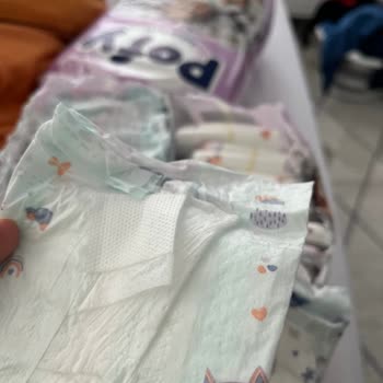 Pofy 2 Numaralı Bebek Bezlerinde Yapışkan Bant Arızası Ve Mağduriyet