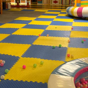 Playland Alanında Kırık Oyuncaklar, Hijyen Sorunları Ve Artan Ücretler