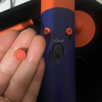 Dyson Airwrap Cihazı Çizik Ve Tuşu İlk Gün Düşmüş, Servis Sorumluluk Almıyor