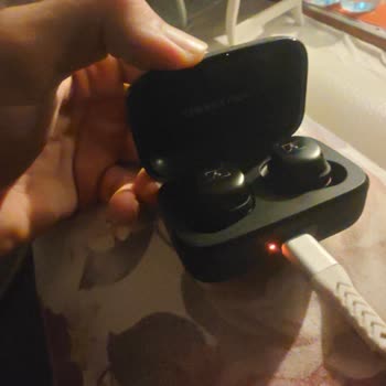 Sennheiser Momentum True Wireless 3 Şarj Almıyor, Garanti Kapsamında Onarım Talebi