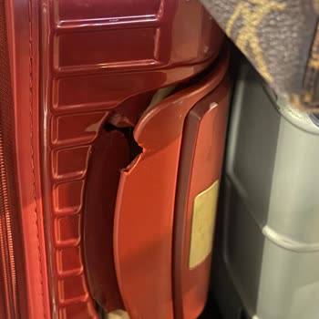 Rimowa Türkiye Pahalı Bir Valiz Sağlamlık Vaat Etmiyorsa Ne Vaat Ettiğini Gerçekten Sorguluyorum
