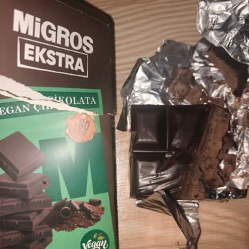 Migros Buca Mağazası'ndan Alınan Vegan Bitter Çikolatanın Bozuk Olması