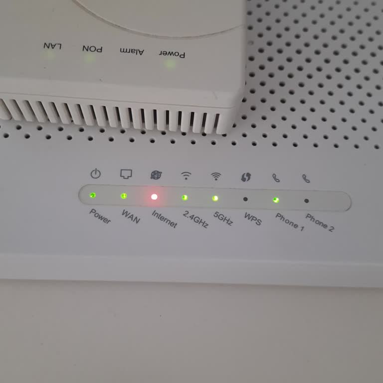 Kırmızı Işıklı Modem Ve Sürekli Kesilen İnternet Evden Çalışmamı Engelliyor