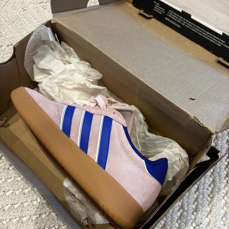 Eksik Adidas Barreda Ayakkabısı Ve Özensiz Paketleme Şikayeti