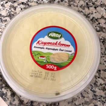 Küflü Yoğurtla Karşılaşıldı, Sağlık Endişesi Ve İade Talebi