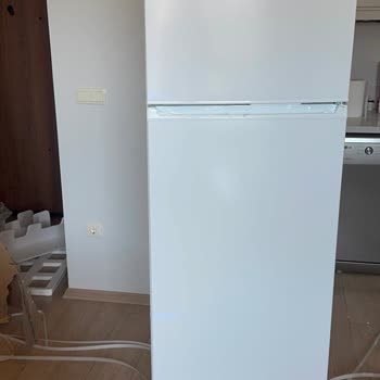 Kargo Hasarlı Buzdolabının Geri Alınmaması Ve Değişim Yapılmaması