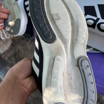 Adidas Ayakkabısında Açılma Sorunu Ve Kullanıcı Hatası İddiası: Değişim Talebi