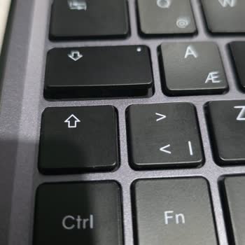 Güç Kablosu Sürekli Çıkması Ve Adaptörün Erimesi Nedeniyle Cihaz Kullanılamaz