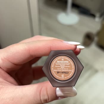 Gratis’te Yanlış Bronzer Rengi Gönderimi Ve Cevapsızlık