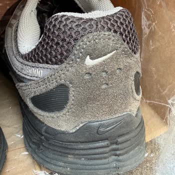 Nike Ayakkabıda Topuk Yırtılması Ve Mağaza Reddi