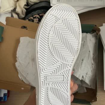 Kullanılmış Ve Hasarlı Sneaker Gönderildi, İade Talebi