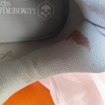 Sağ Ayakkabıda Kan Lekesi Gizlendi