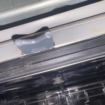 Yetkisiz Servis Tarafından Bulaşık Makinesinin Hasar Görmesi Ve Ücret İadesi Talebi