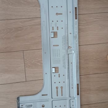 Beko Klima İç Ünitesinin Duvara Düşmesi Güvenlik Riski Ücretsiz Kontrol Talebi