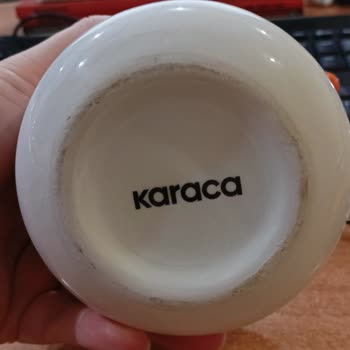 Karaca Porselen Kupamda İç Ve Dış Yüzeyde Lekeler Ve Kalite Sorunu