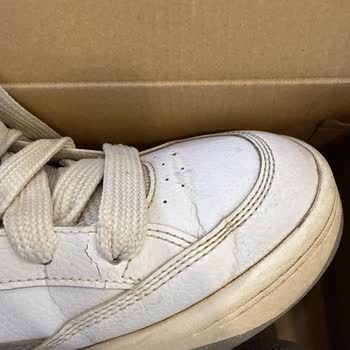 Deichmann'da Puma Ayakkabısının Erken Yırtılması Ve Mağaza İlgisizliği