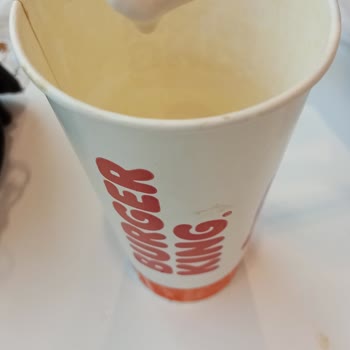 Burger King Kahvemde Bulunan Kıl Hijyen Sorunu Güvenimi Sarsıyor