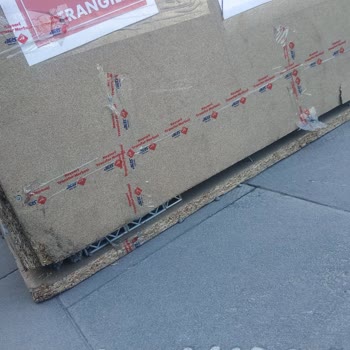 Aras Kargo'dan Parçalanmış Sandık Kargosuna Cevapsız Şikayet