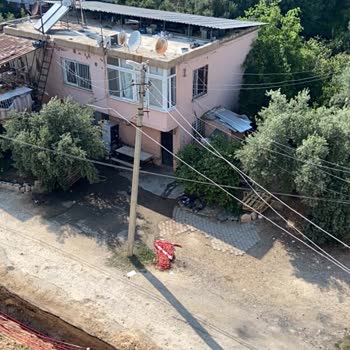 Kamyon Çarpması Sonrası Elektrik Kesintisi Ve Uzun Süreli Mağduriyet