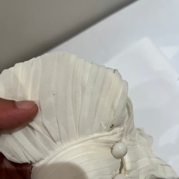 Yanık Lekeli Bluzda Üretim Hatası Ve İade Talebi