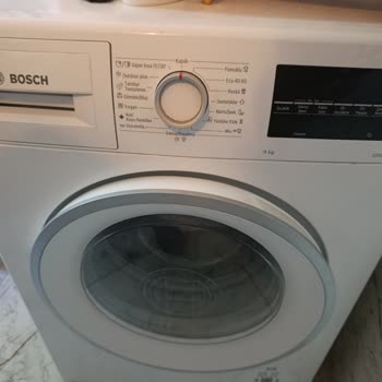 Bosch Çamaşır Makinesinde Yetersiz Yıkama, Paslanma Ve Değişim Talebi