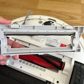 Robot Süpürge Ana Fırça Kapağı Kırıldı, Servis Ücretli Parça Söylüyor: Garanti Hakları İhlali