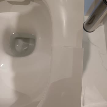 Vitra Klozet Kapaklarında Sürekli Kırılma Ve Yetersiz Yetkili Servis