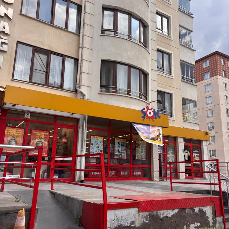 Şok Market Kasiyerinin Haksız Öncelik Verişi Nedeniyle Sıra İhlali
