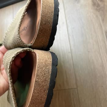 Az Kullanımda Bile Topuğu Patlayan Birkenstock Sandaleti