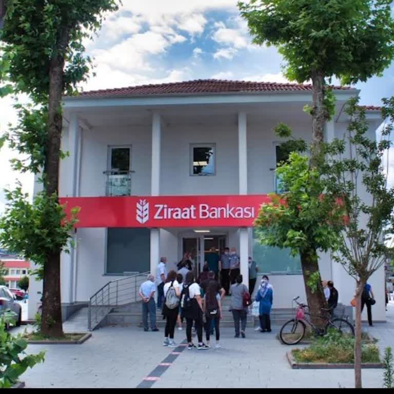 Ziraat Bankası Düzce Şubesinde Kart İşlemi İçin Uzun Bekleyiş Ve Personel Tutumu