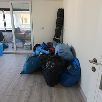 A1 Nakliyat'tan Aldığım Taşınmada Özensiz Çalışma Ve Eşya Hasarı