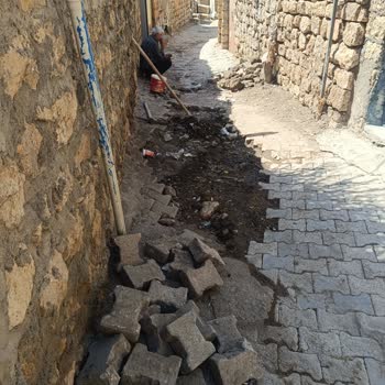 Sokak 10 Gün Kapalı, Parke Taşları Yerine Konulmadı
