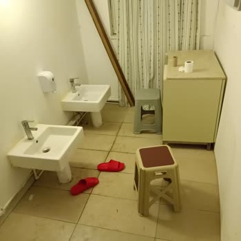 Zeyda Kemer Otelinde Hijyen Sorunları Ve İkon Tatil’den Geciken İade