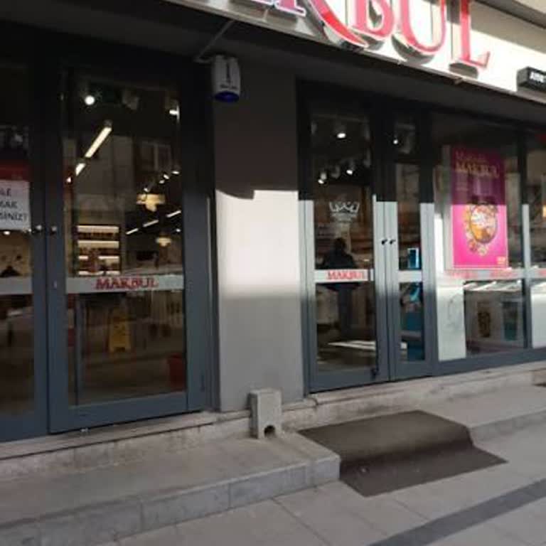 Makbul Gölbaşı Şubesinde Çalışanın Sert Ve Saygısız Tavrı Ve Cevapsız Şikayet