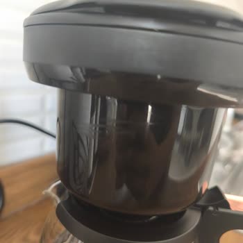 Filtre Kapak Sorunu Ve Yetersiz Servis Sonrası Mağazadan Yeni Ürün Değişimi Talebi