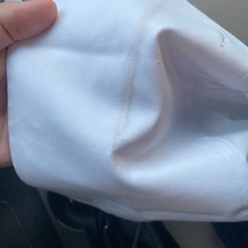 Satın Alınan Damatlık Gömleğinin Önceden Var Olan Lekeleri Ve Sararması Nedeniyle Değişim Talebi