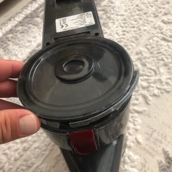 Onvo Dikey Süpürge Filtre Kapağı Kırıldı, Yedek Parça Aranıyor