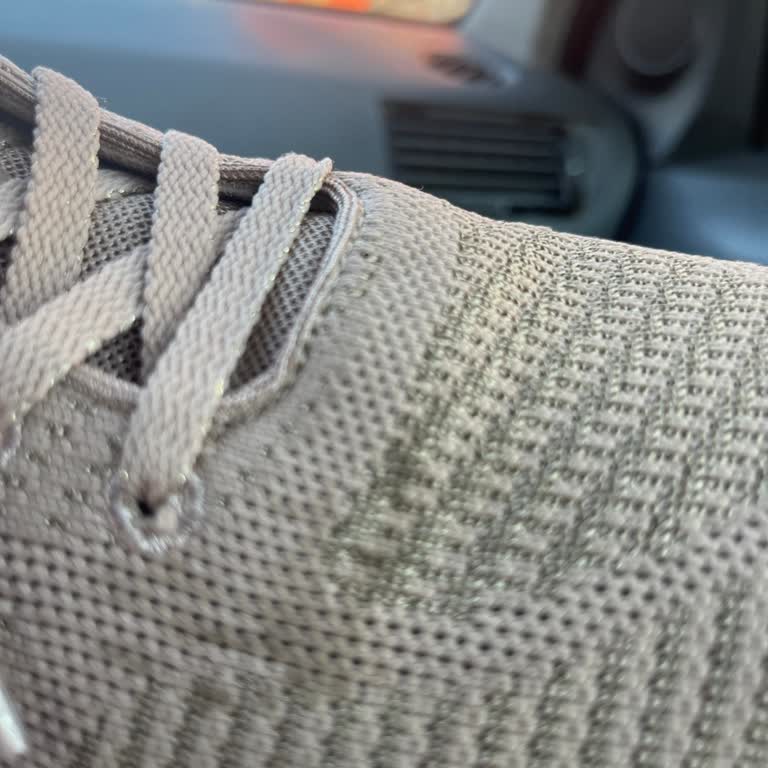 Skechers Ayakkabısındaki Üretim Kusuru Reddi Ve Mağaza İlgisizliği
